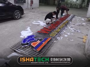 Acrylic Bata Model Luber Letter Signage